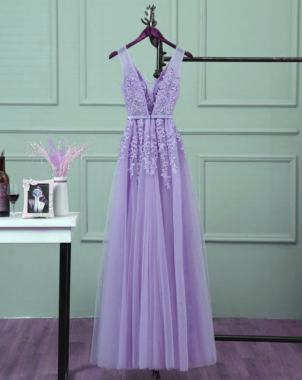 Beautiful Light Purple Tulle Long Prom Gowns A-Line V-Neckline Prom Dresses