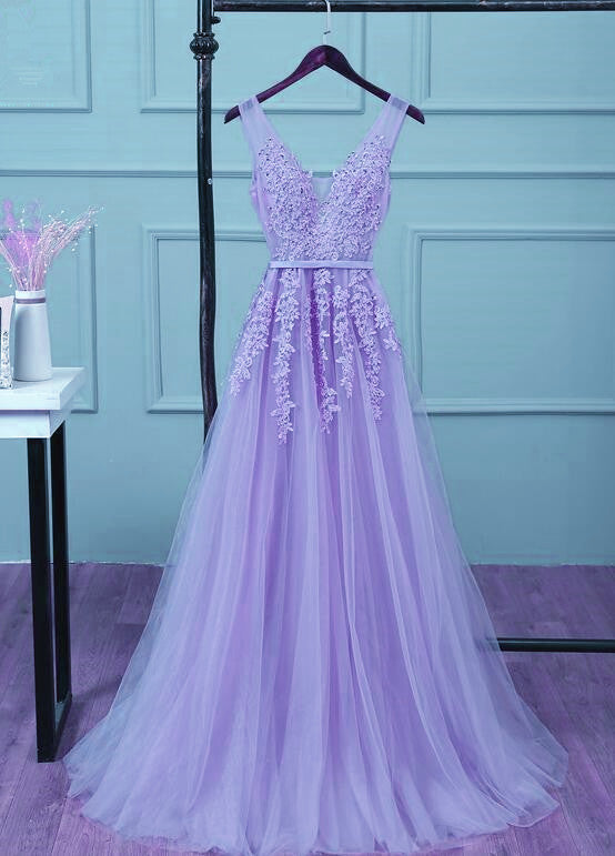 Beautiful Light Purple Tulle Long Prom Gowns A-Line V-Neckline Prom Dresses
