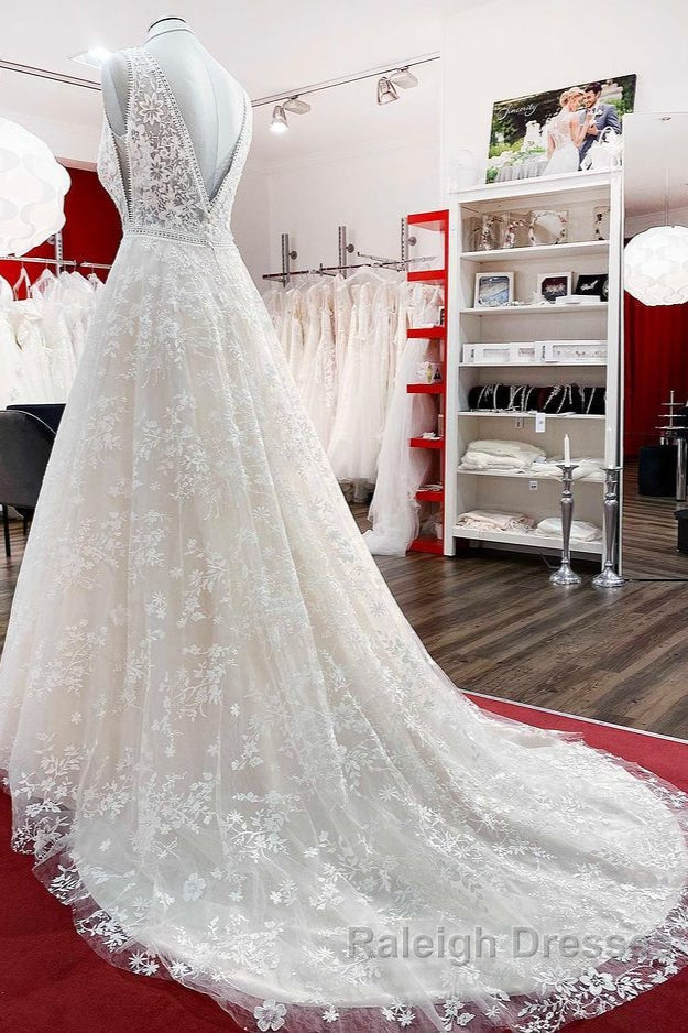 Beautiful Long A Line Lace Appliques Tulle Open Back Wedding Dress