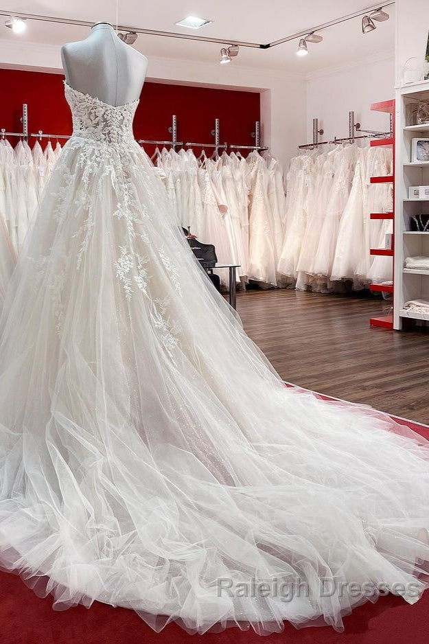 Beautiful Long A Line Strapless Tulle Ivory Wedding Dresses with Appliques Lace Secondary image
