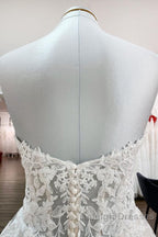 Beautiful Long A-line Strapless Tulle Ivory Wedding Dress with Appliques Lace