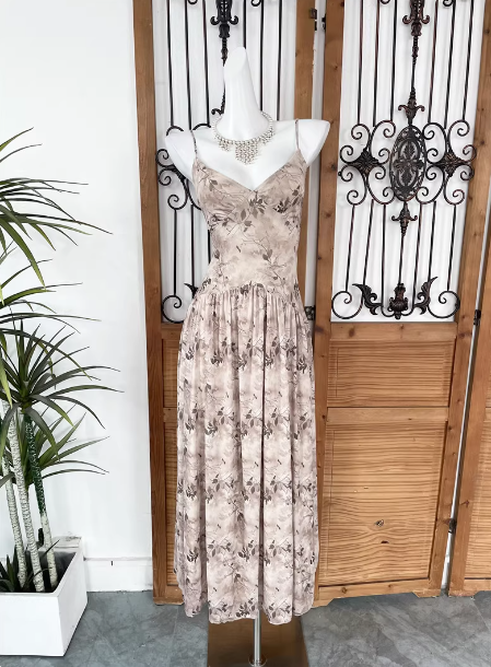 Beautiful Milk Tea Color Spaghetti Strap V-Neck Printed Satin Long Formal Prom Dress Main image