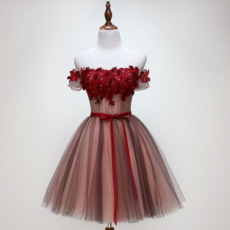 Beautiful Off Shoulder Tulle Knee Length Prom Dresses Red Homecoming Dresses With Applique