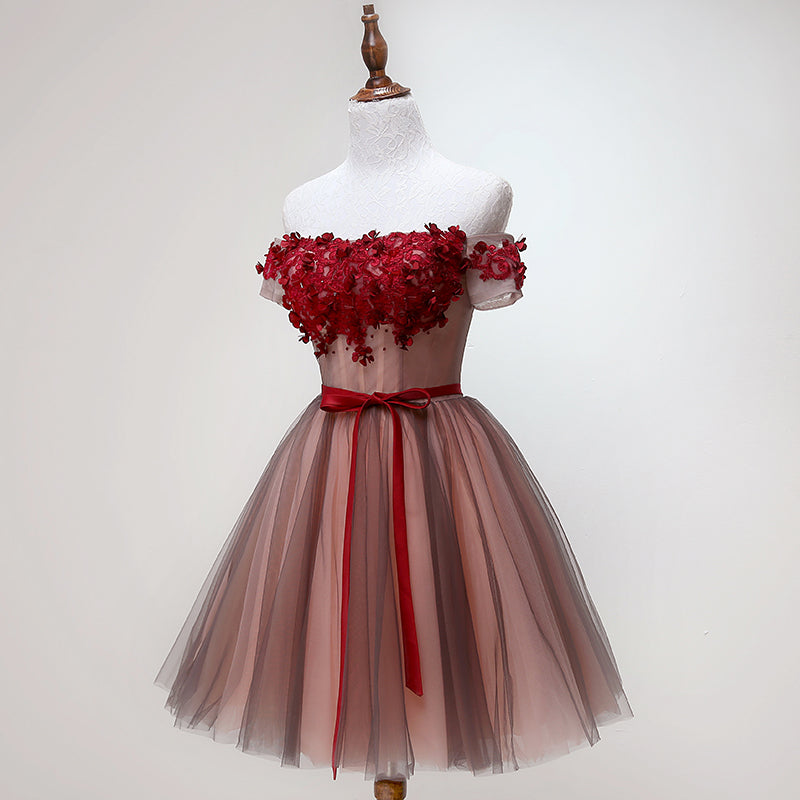 Beautiful Off Shoulder Tulle Knee Length Prom Dresses Red Homecoming Dresses With Applique