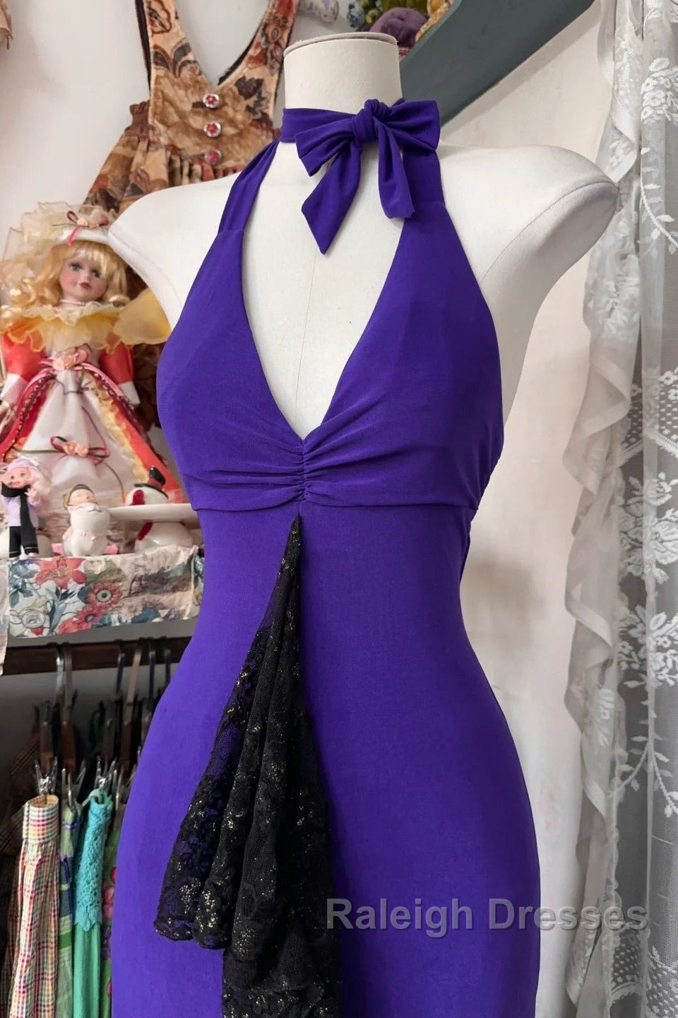 Beautiful Purple V-Neck Lace Mermaid Prom Dresses Long Backless Birthday Prom Dresses