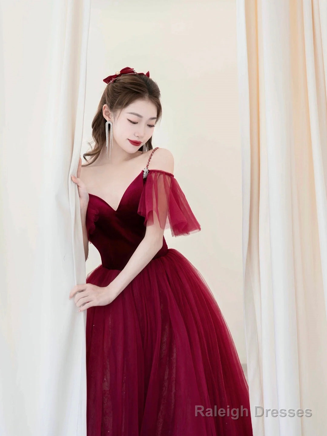 Beautiful V-Neck Velvet Tulle Long Prom Dress, Burgundy Spaghetti Strap Evening Party Dress