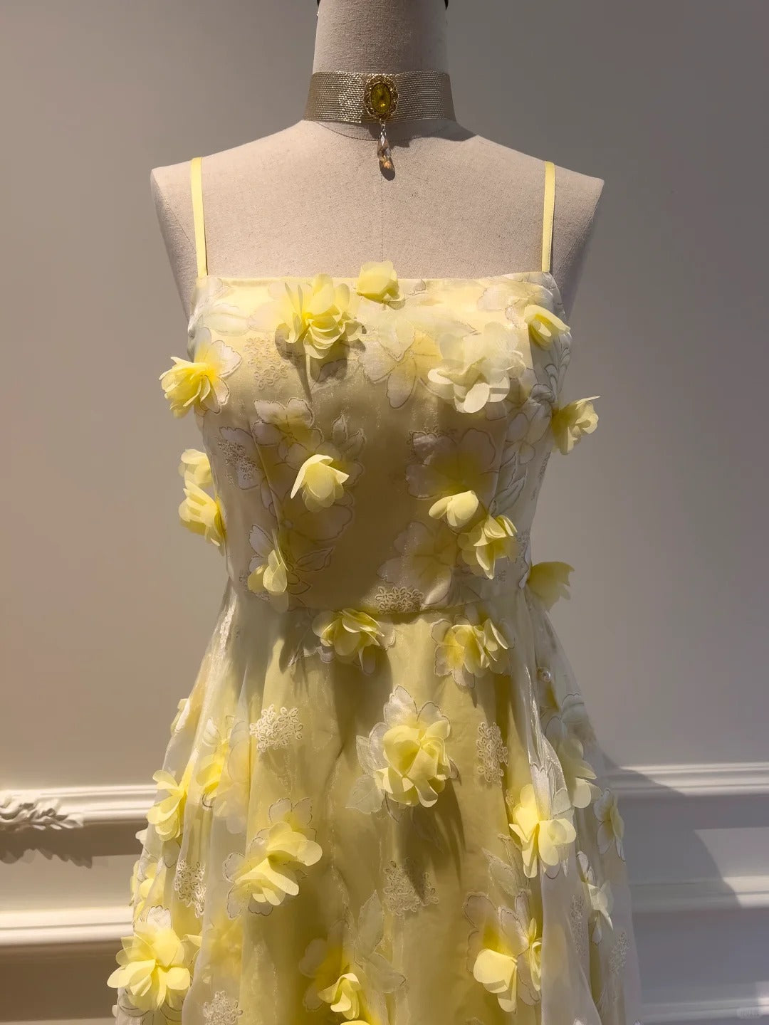 Beautiful Yellow A-Line Square Neck Strapless 3D Flower Mesh Long Formal Prom Dress