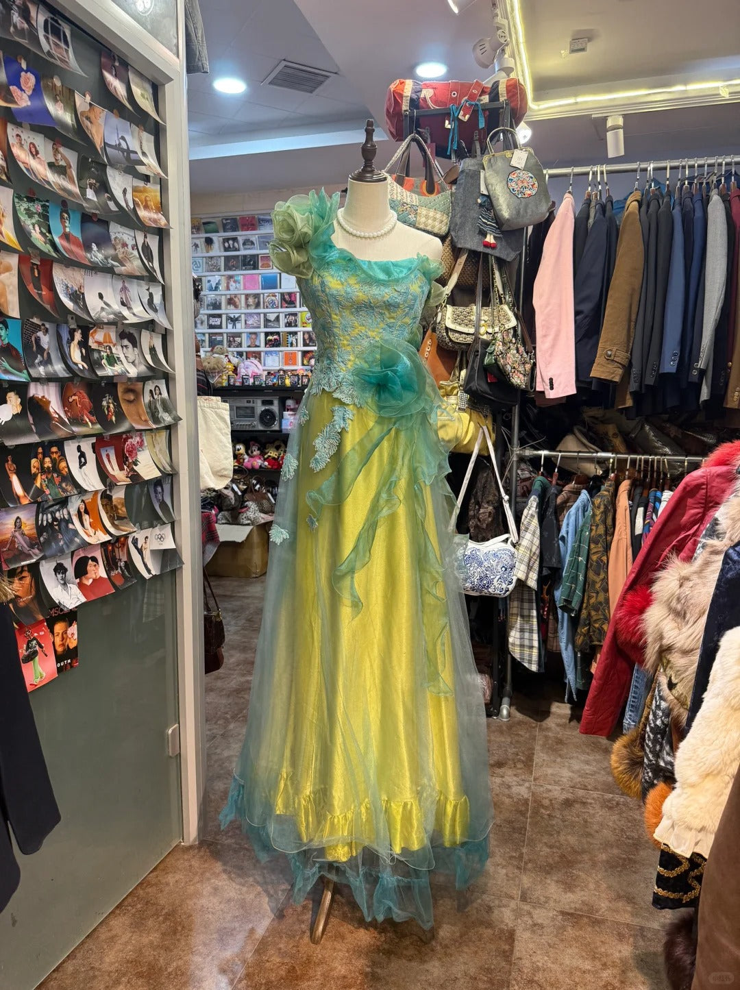 Beautiful Yellow-Green A-Line One-Shoulder Tulle Long Formal Prom Dress