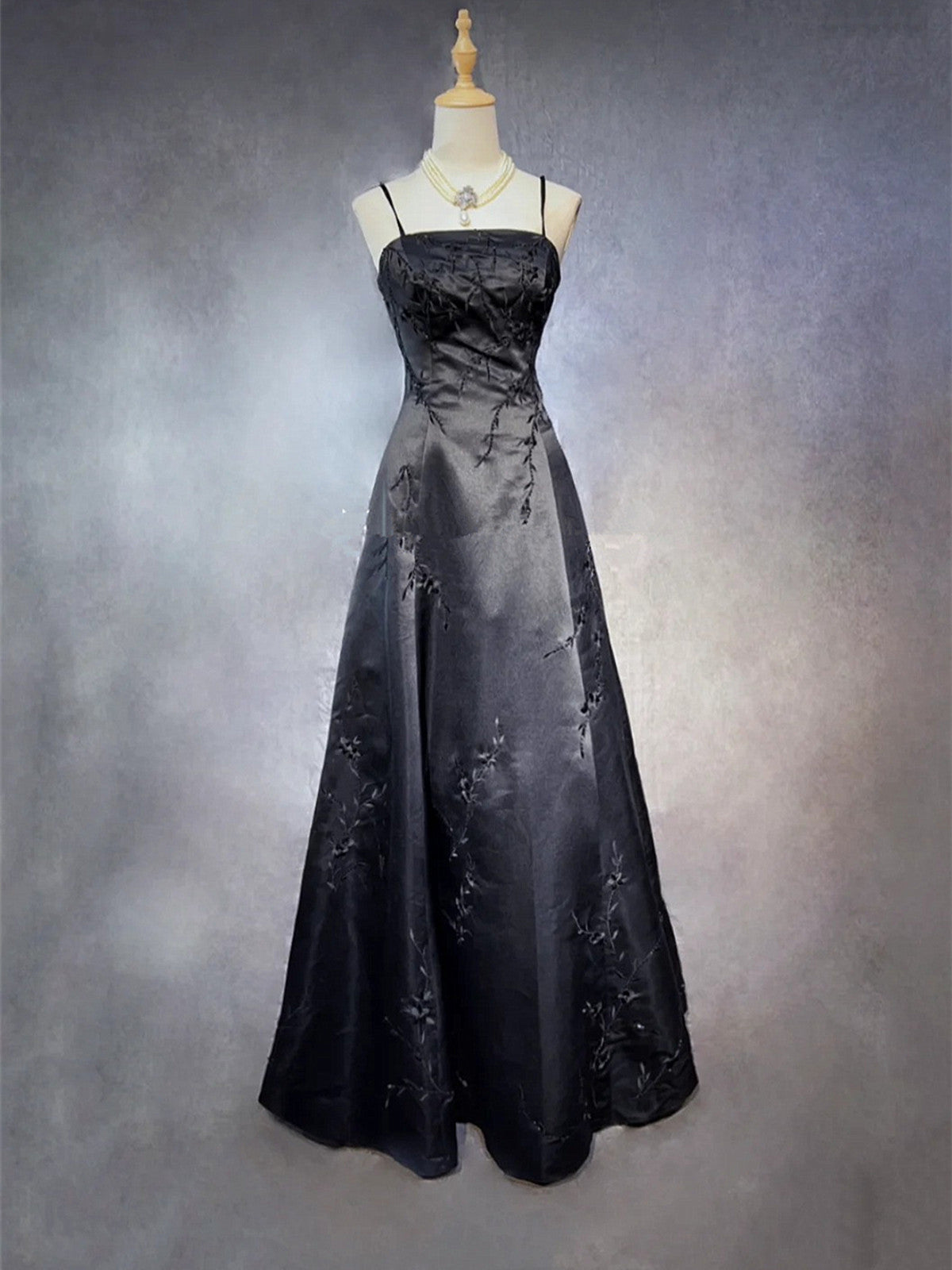 Black A-Line Satin With Lace Applique Prom Dresses Black Straps Long Prom Dresses Main image