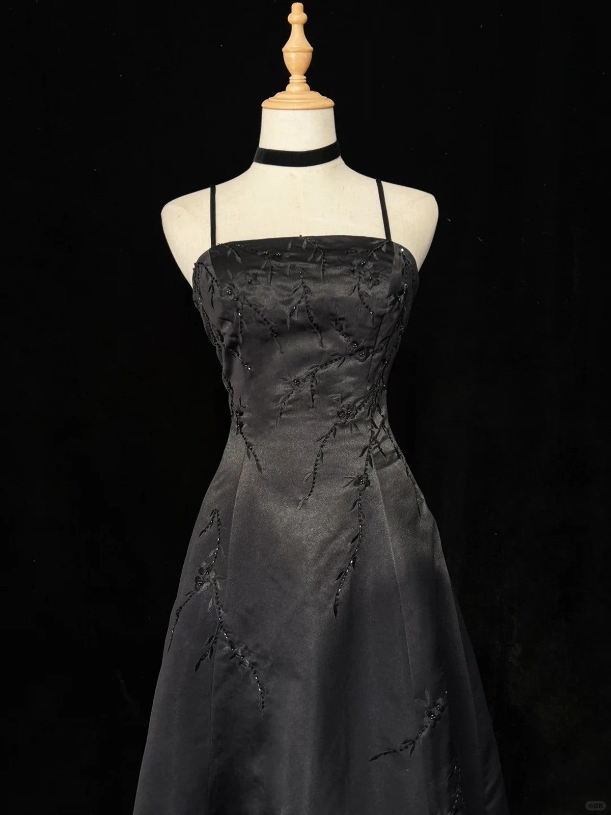 Black A-Line Satin With Lace Applique Prom Dresses Black Straps Long Prom Dresses