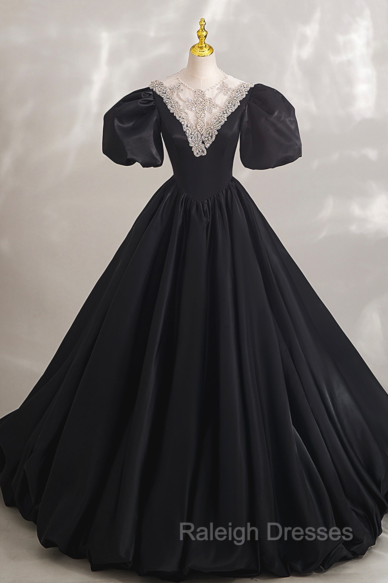 Black Ball Gowns with Beaded, Black Short Sleeve Formal Prom Dress