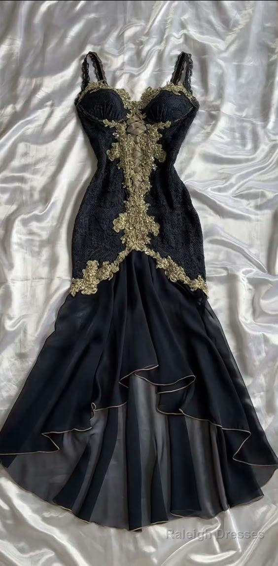 Black Elegant Sweetheart Neck Lace Chiffon Spaghetti Strap Sequin Prom Dresses