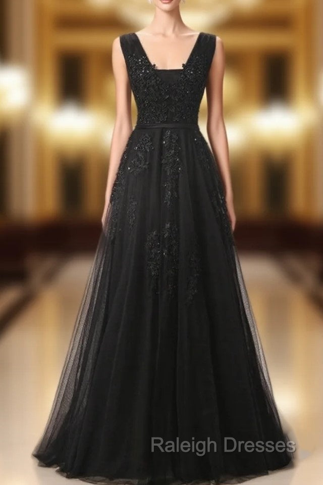 Black Lace Appliques Backless Prom Dresses Main image