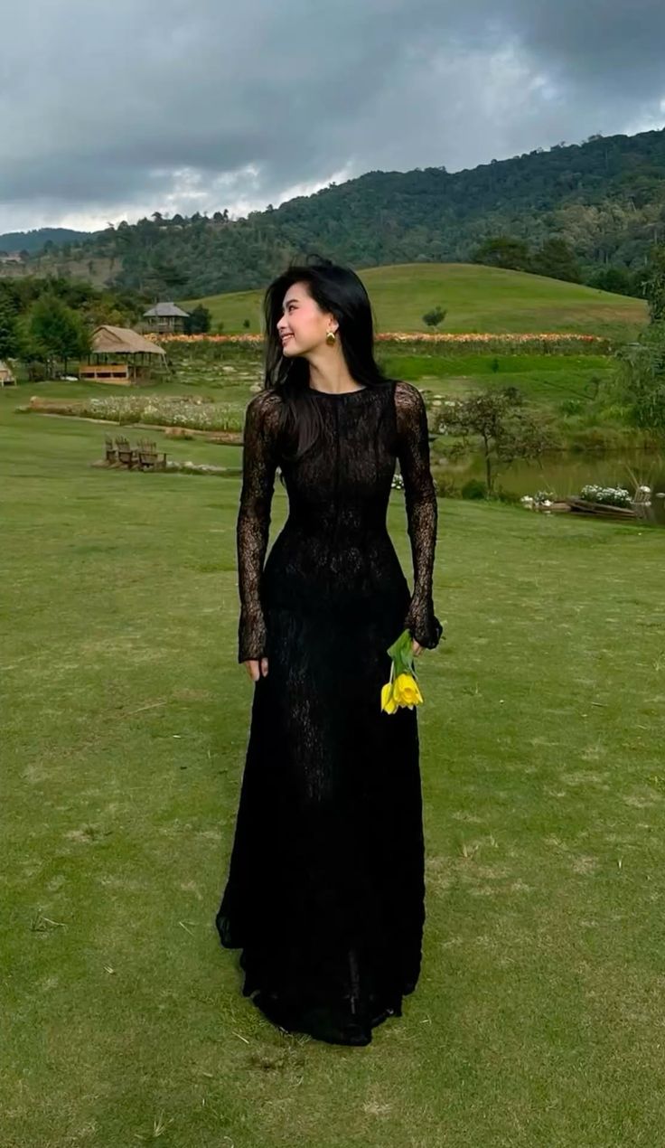 Black Lace A-Line Long Sleeve Prom Dresses Prom Dress Prom Gowns Main image