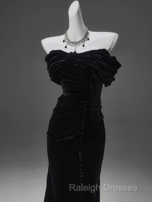 Black Mermaid Off-The-Shoulder Velvet Long Prom Dress, Elegant Quinceanera Dress Secondary image