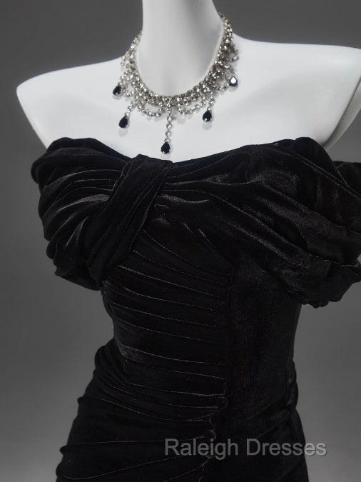 Black Mermaid Off-The-Shoulder Velvet Long Prom Dress, Elegant Quinceanera Dress