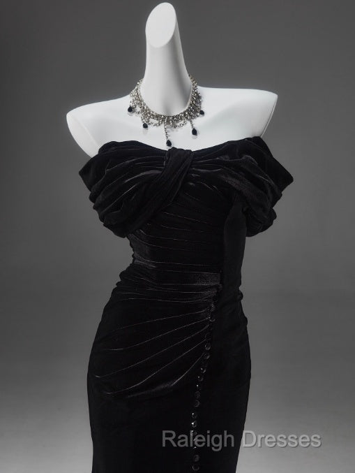 Black Mermaid Off-The-Shoulder Velvet Long Prom Dress, Elegant Quinceanera Dress