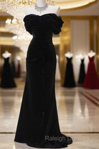 Black Mermaid Off-The-Shoulder Velvet Long Prom Dresses Elegant Quinceanera Dresses