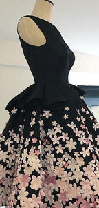 Black Satin Pink Floral Appliques Homecoming Dresses