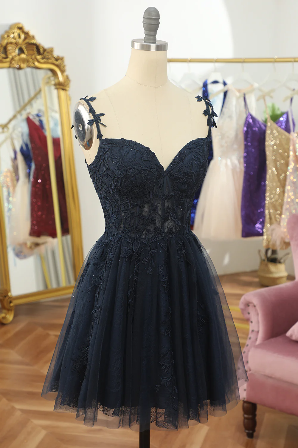 Navy Blue Spaghetti Straps Short Homecoming Dresses With Appliques Secondary image