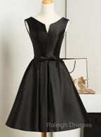 Black Short V Neckline Knee Length Prom Dress, Black Homecoming Dress Prom Dress