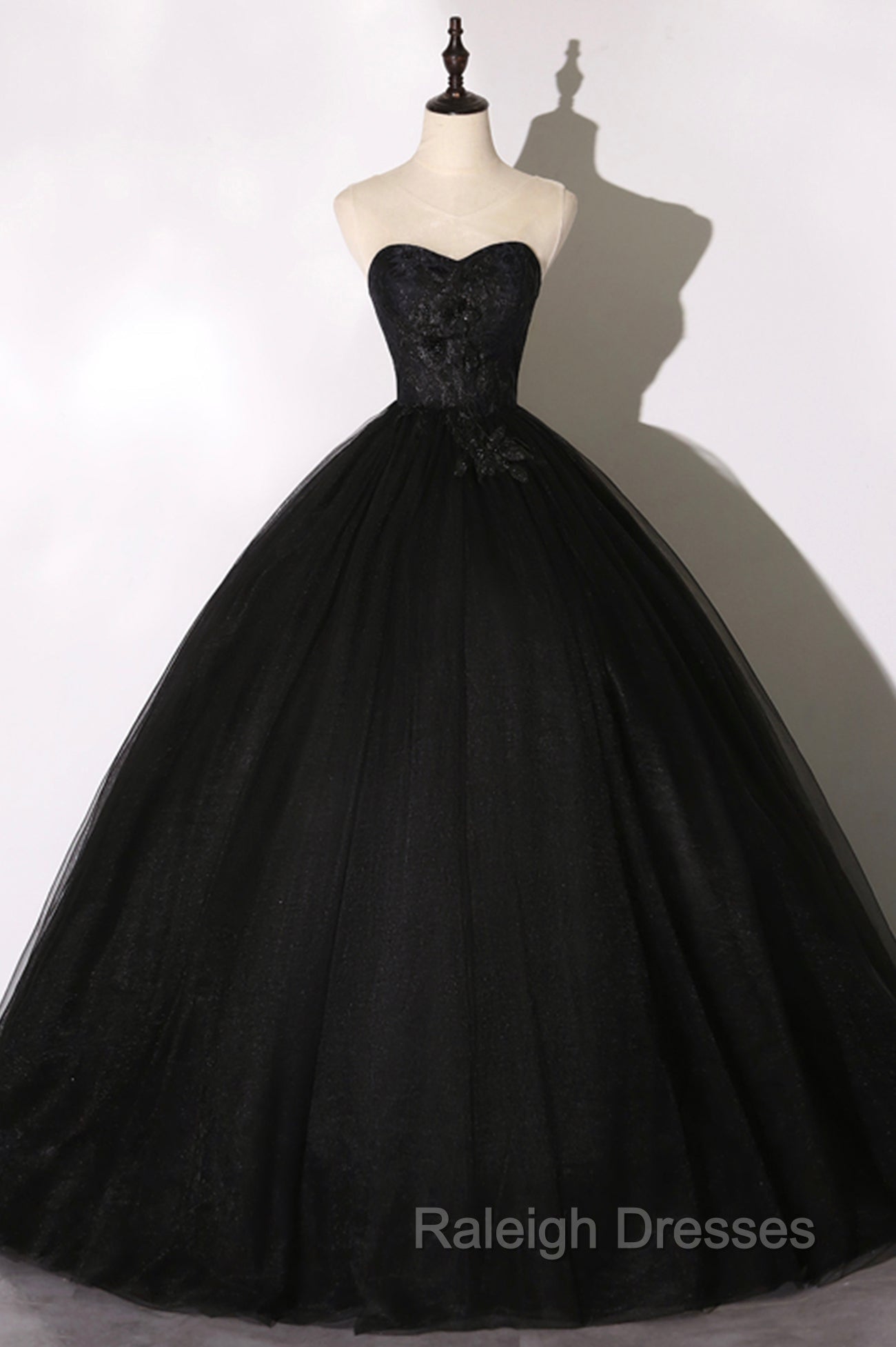 Black Tulle Lace Long Prom Dress, Black Scoop Neckline Evening Party Dress Main image