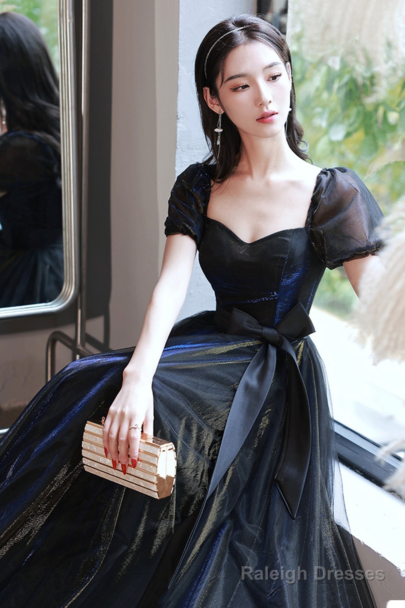 Black Tulle Long Prom Dresses Black Short Sleeve Graduation Dresses