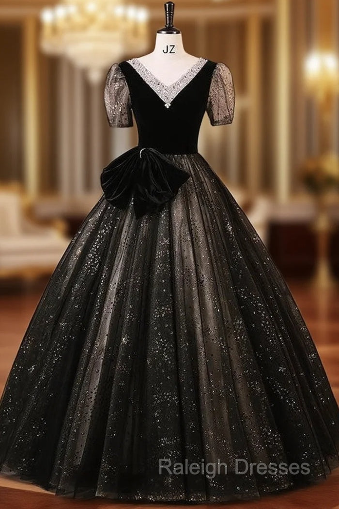 Black Tulle Sequins V-neck Short Sleeve Quinceanera Dress Main image
