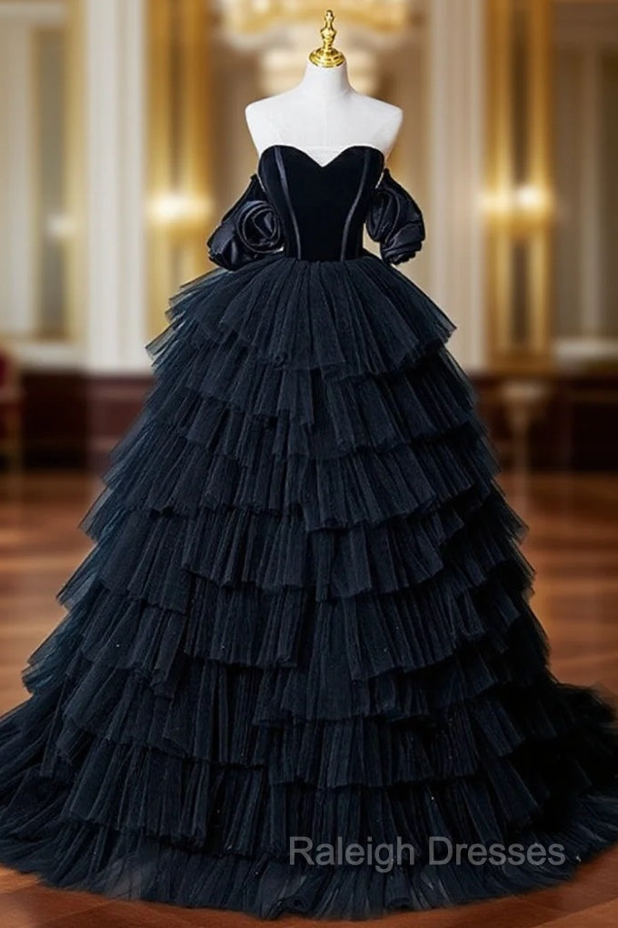Black Tulle Tiers Sweetheart Prom Dress Main image