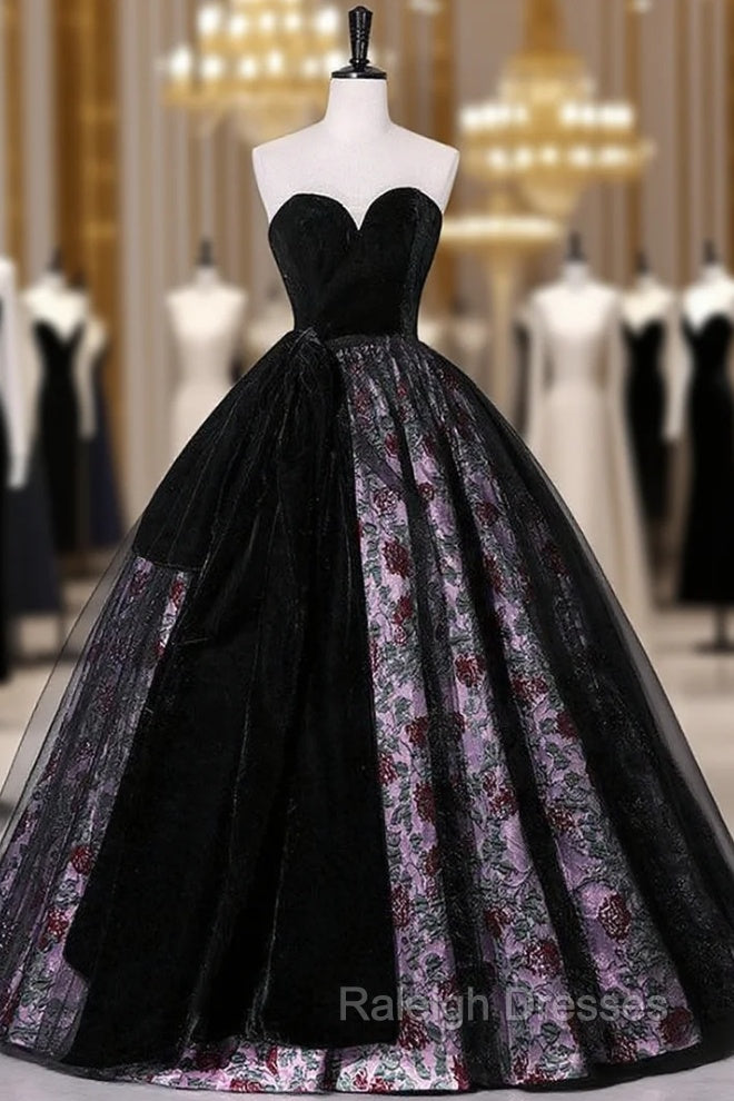 Black Tulle Velvet Sweetheart Print Quinceanera Dress Main image