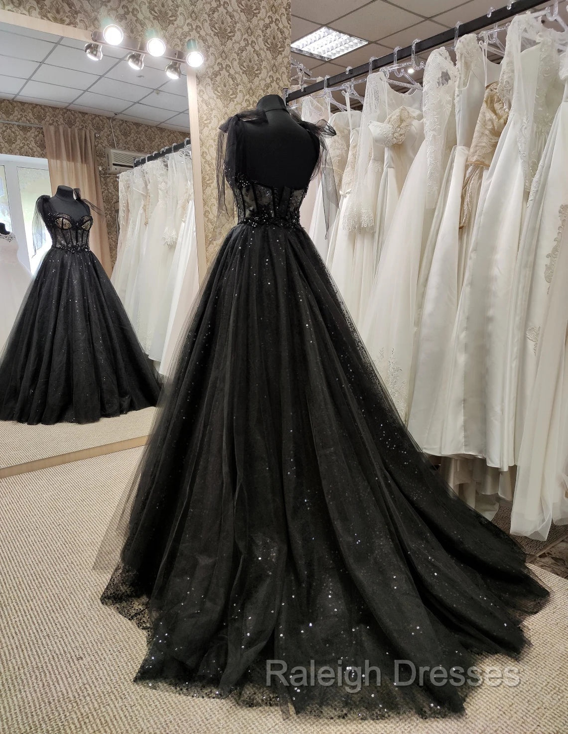Black Tulle with Lace Straps Long Prom Dresses Black Long Prom Dresseses Secondary image