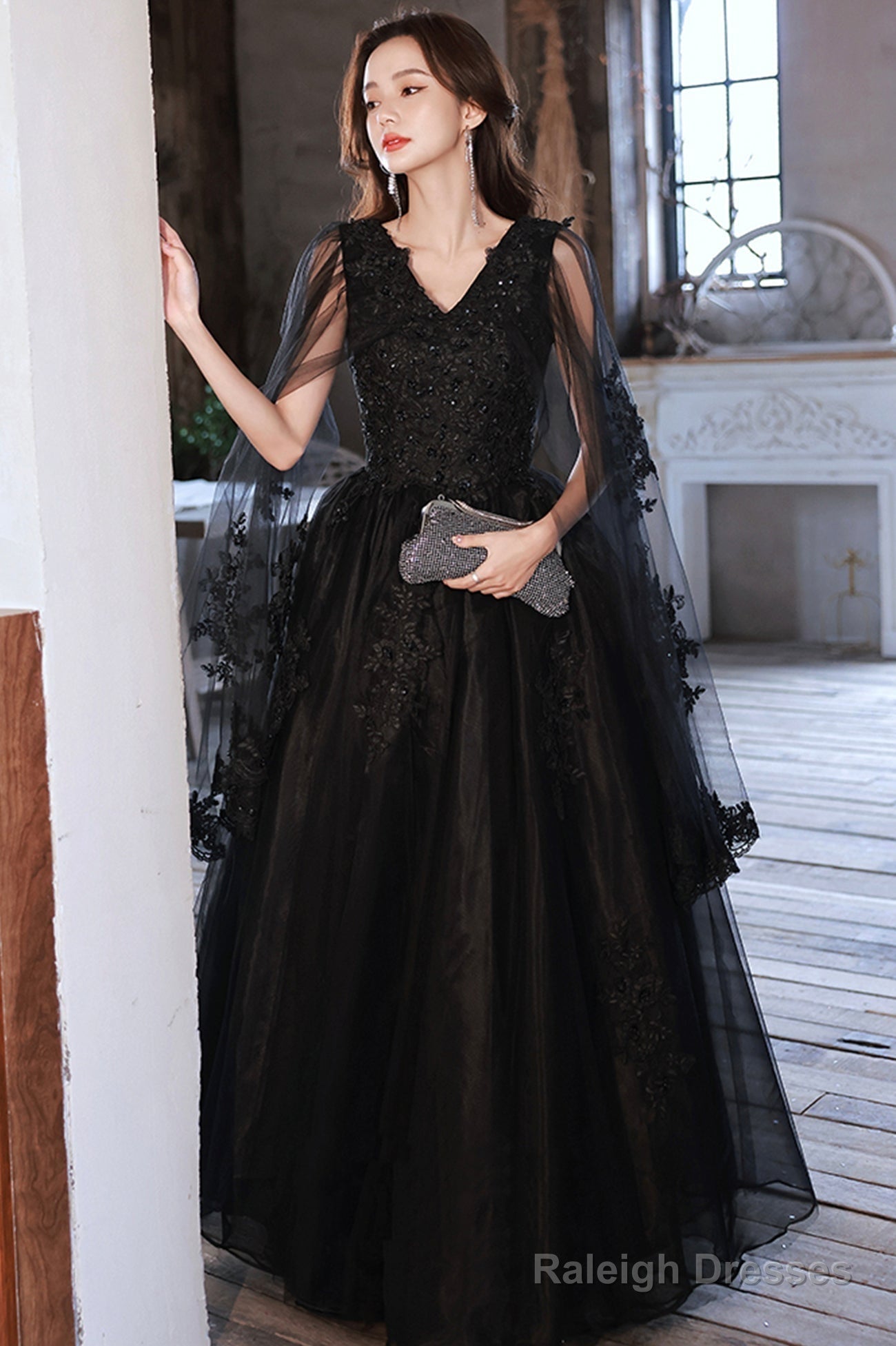 Black V-Neck Lace Long Prom Dresses Black A-Line Prom Dresses