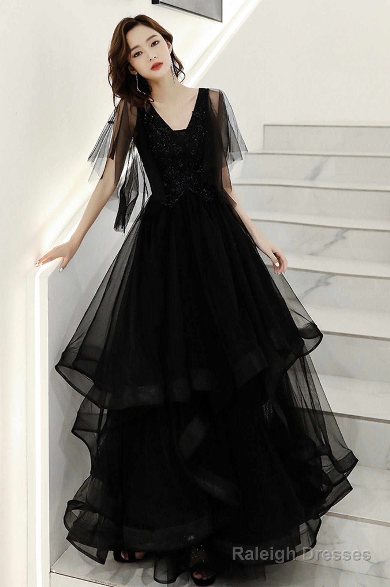 Black V-Neck Tulle Layers Long Prom Dresses A-Line Black Prom Dresses