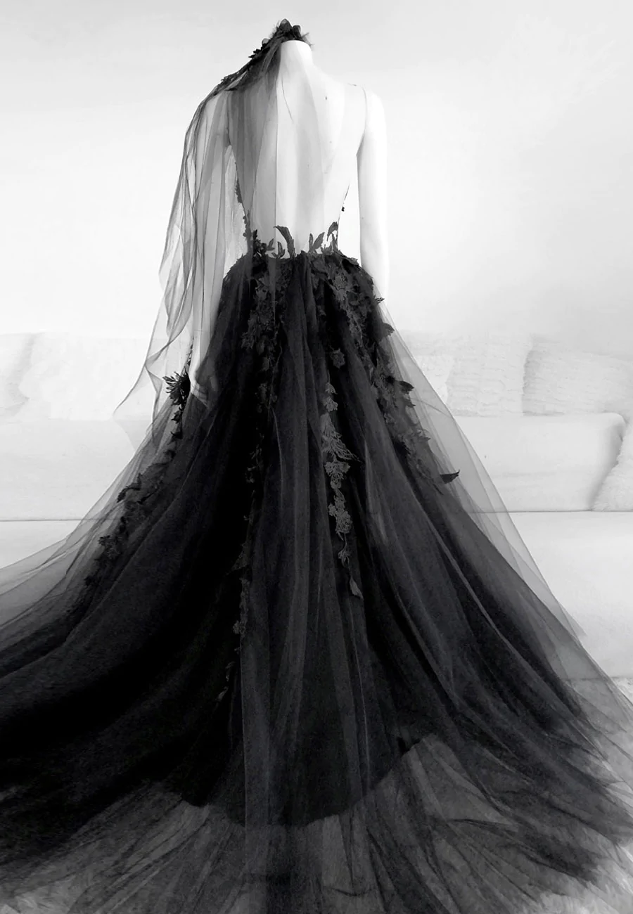 Black V-Neckline Backless Tulle With Lace Prom Dresses Black Long Prom Dresses Secondary image