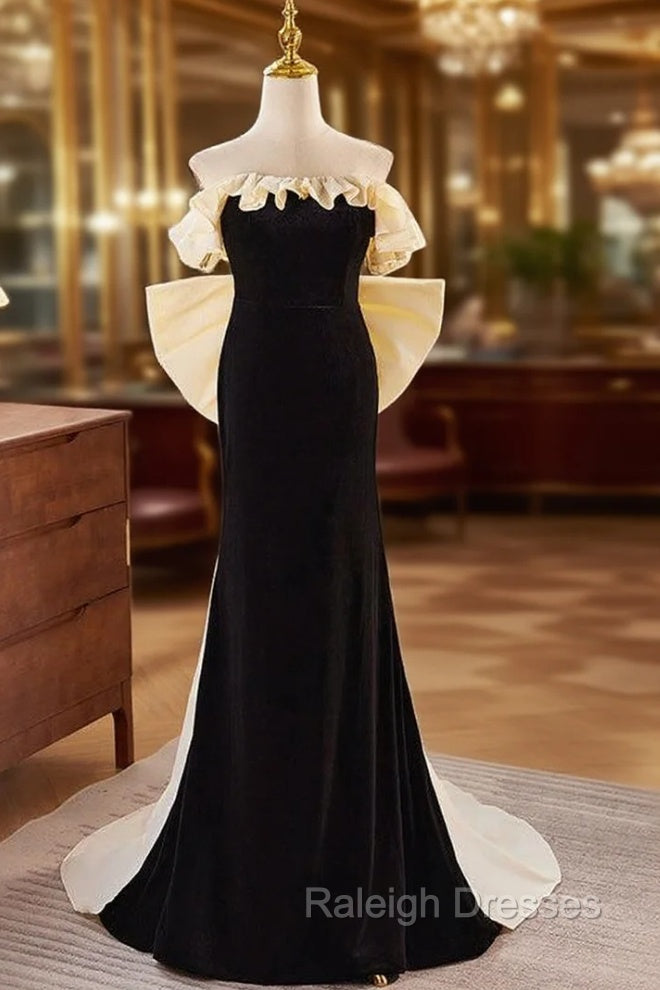 Black Velvet Champagne Bow Strapless Prom Dress Main image
