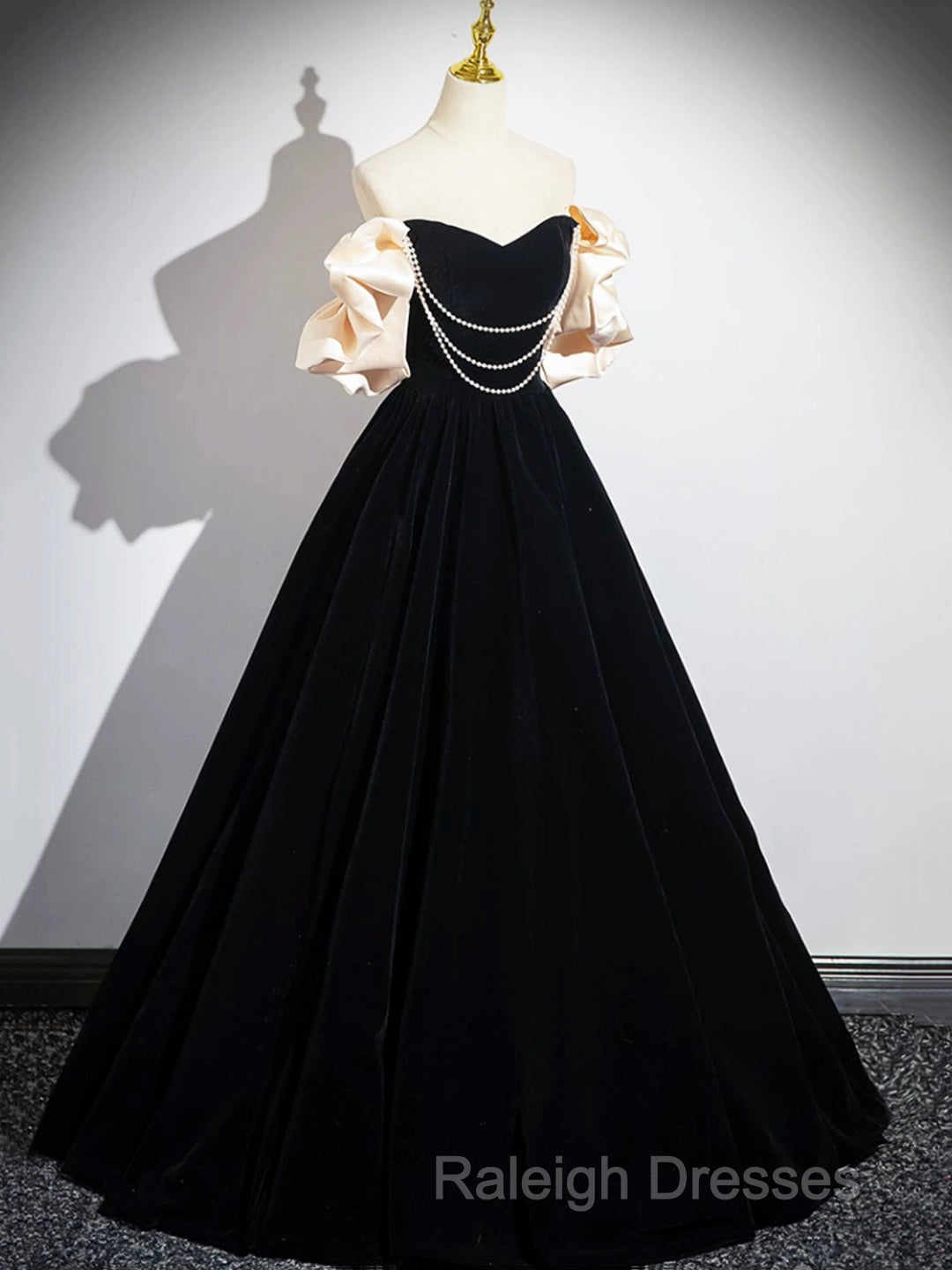 Black Velvet Floor Length Prom Dress, Off The Shoulder A-Line Evening Party Dress