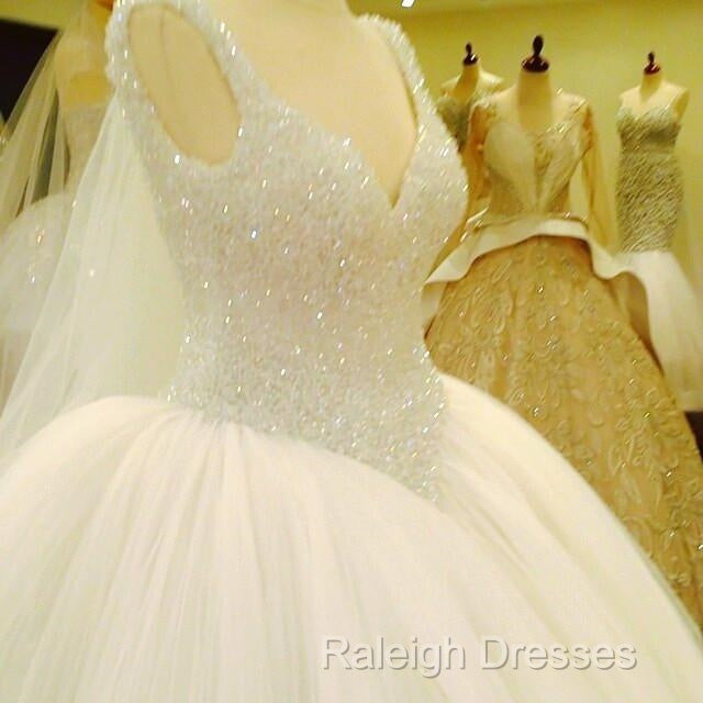 Bling Bling Beading V Neck Organza Ball Gowns Wedding Dresses