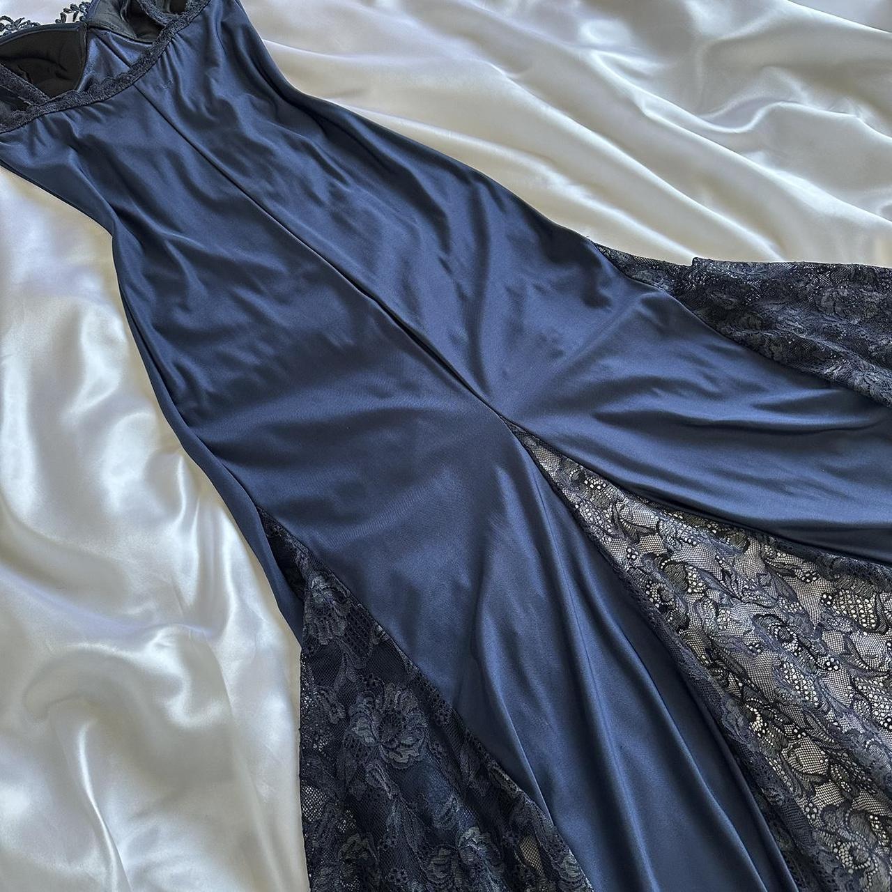 Blue Gorgeous Exquisite Applique Lace Spaghetti Straps Long Satin Prom Dresses Prom Dresses Prom Dresses