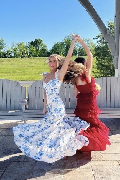 Blue Elegant A-Line Layered Chiffon Floral Backless Long Ball Gown Evening Dress Prom Dress Graduation Dress Secondary image