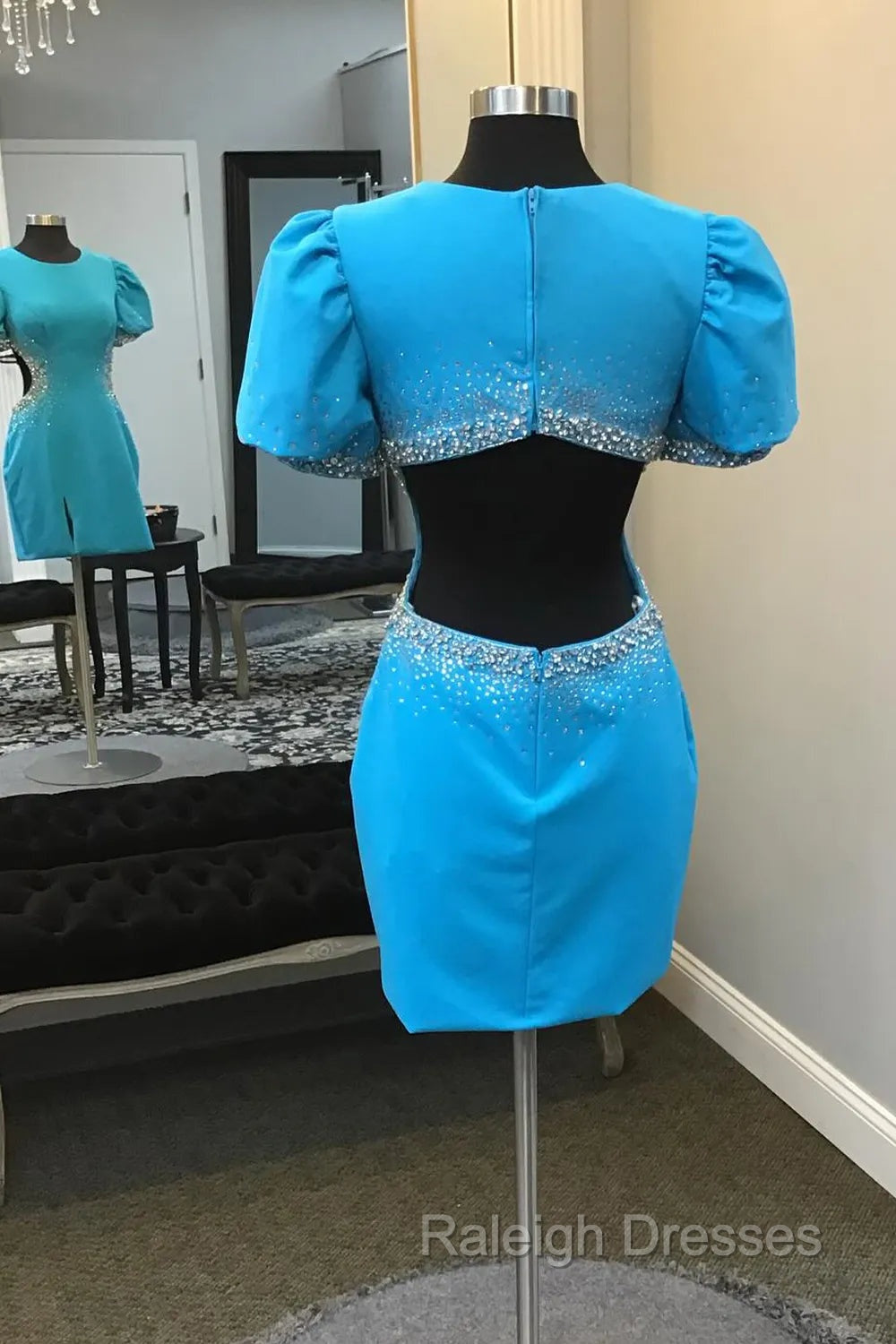 Blue Round Neck Beaded Bodycon Short Homecoming Dress with Puff Sleeves Secondary image