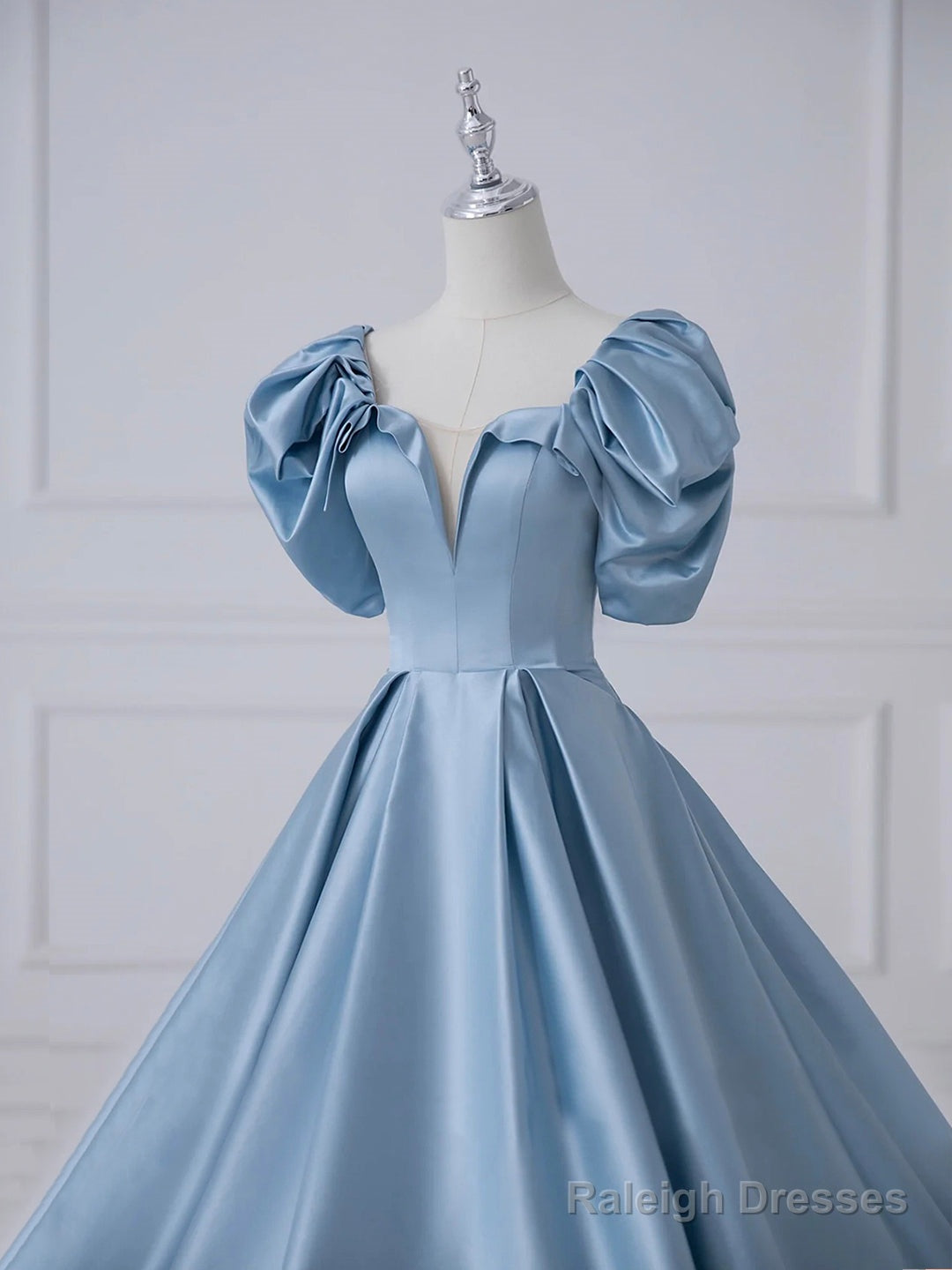 Blue Satin Long Prom Dresses Beautiful A-Line Short Sleeve Prom Dresses Secondary image