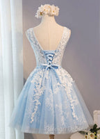 Blue Simple Tulle Homecoming Dresses Lace Applique Baby Blue Sash Backless A Line Knee Length Prom Dresses