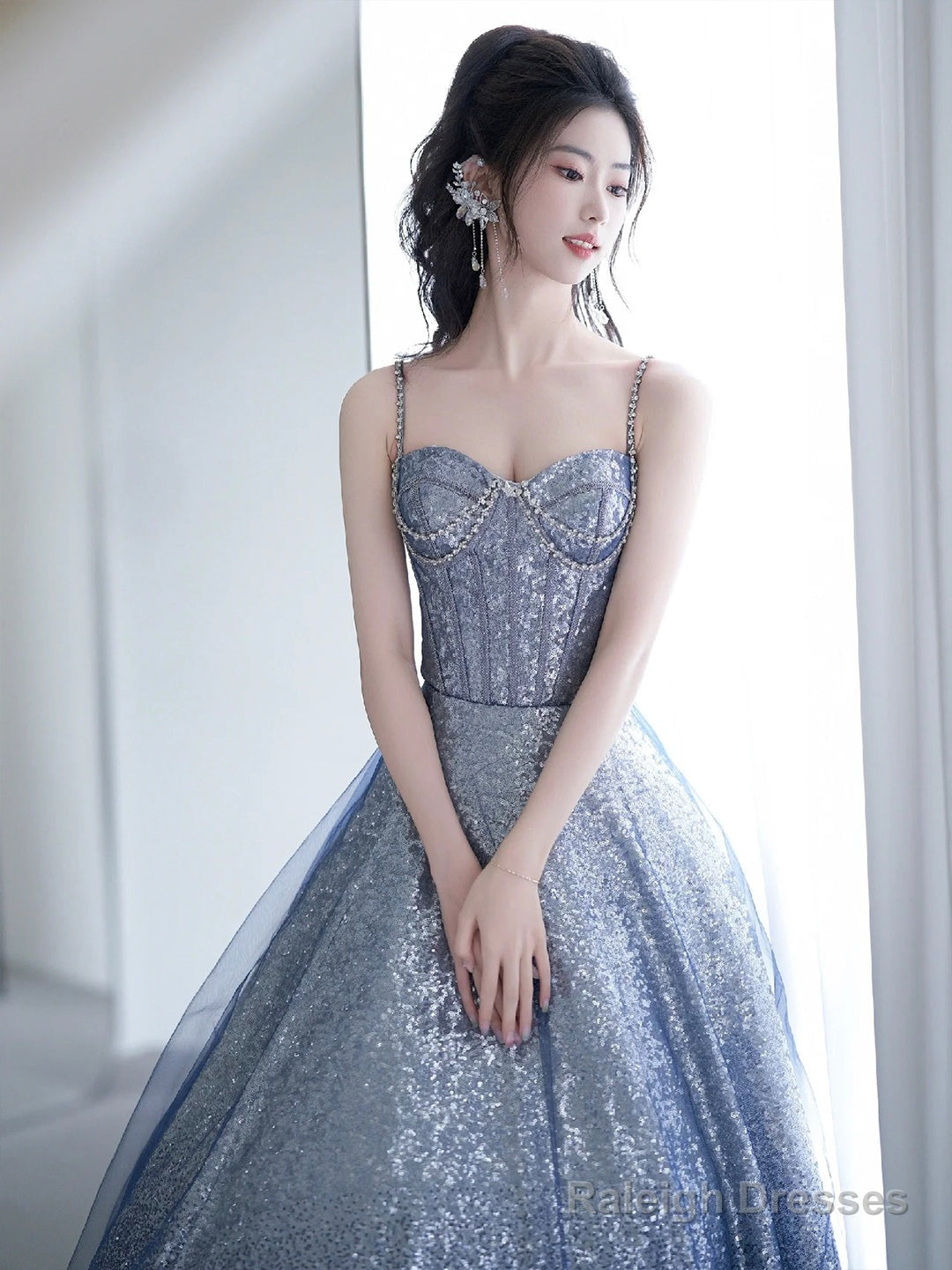 Blue Spaghetti Strap Gradient Sequins Long Prom Dress, Beautiful Sweetheart Neck Evening Party Dress