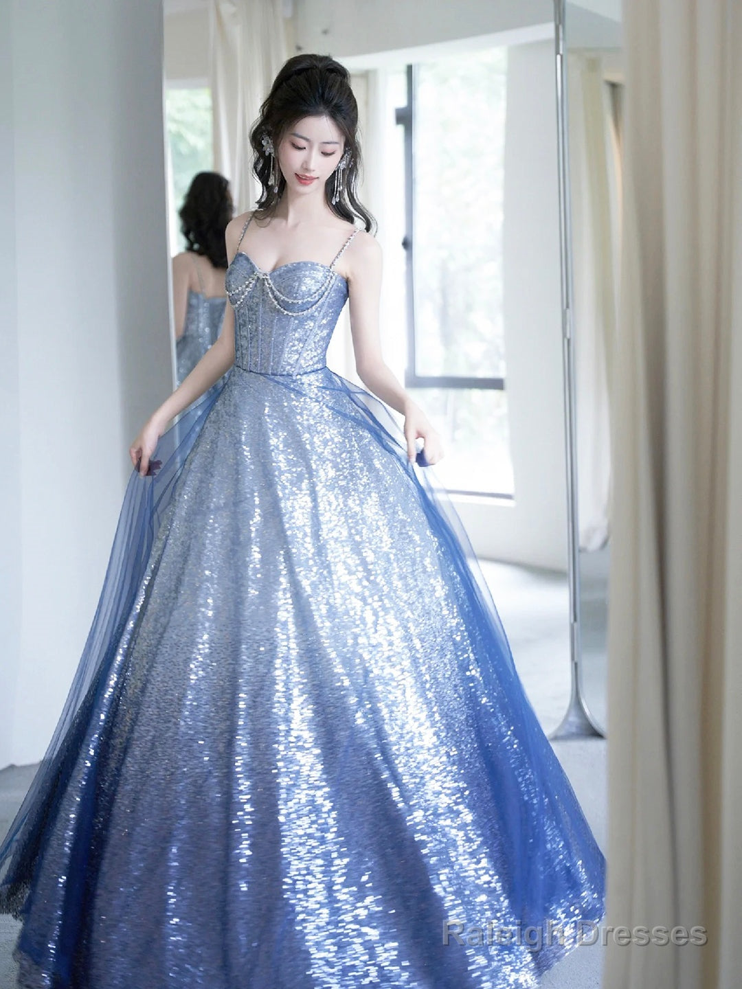 Blue Spaghetti Strap Gradient Sequins Long Prom Dress, Beautiful Sweetheart Neck Evening Party Dress