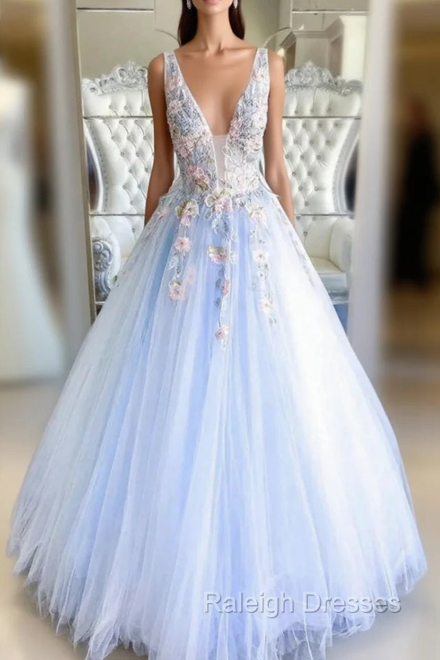 Blue Tulle Appliques V-neck Prom Dress Main image