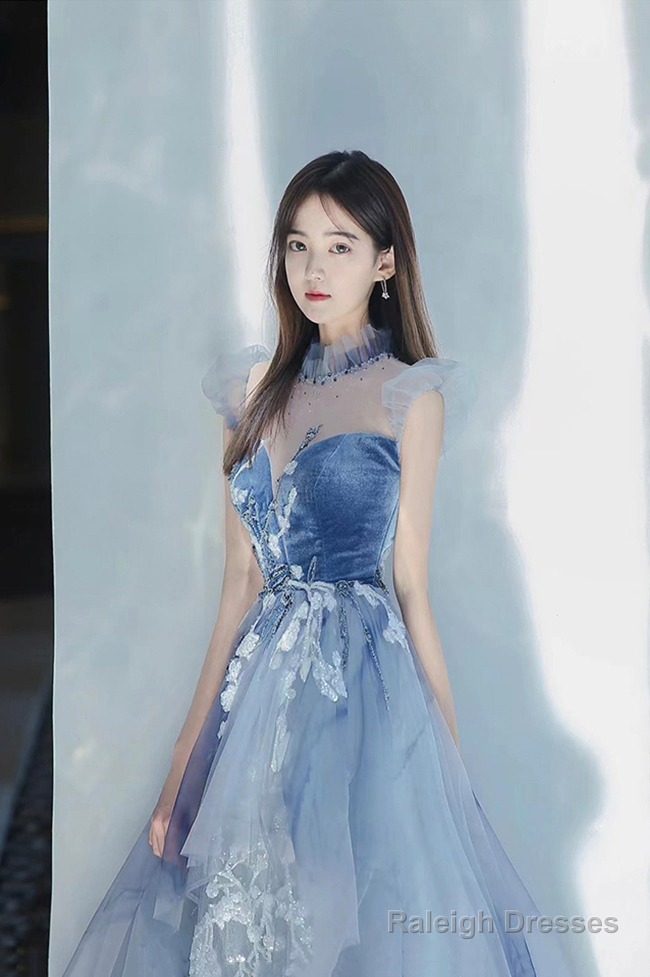 Blue Tulle Long A-Line Prom Dresses With Lace Lovely Prom Dresses Secondary image