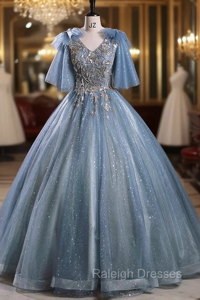 Blue Tulle Sequins V-neck Quinceanera Dress Main image