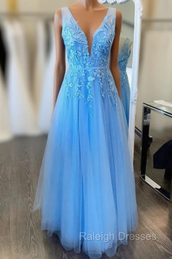 Blue Tulle V-neck Backless Appliques Prom Dress Main image