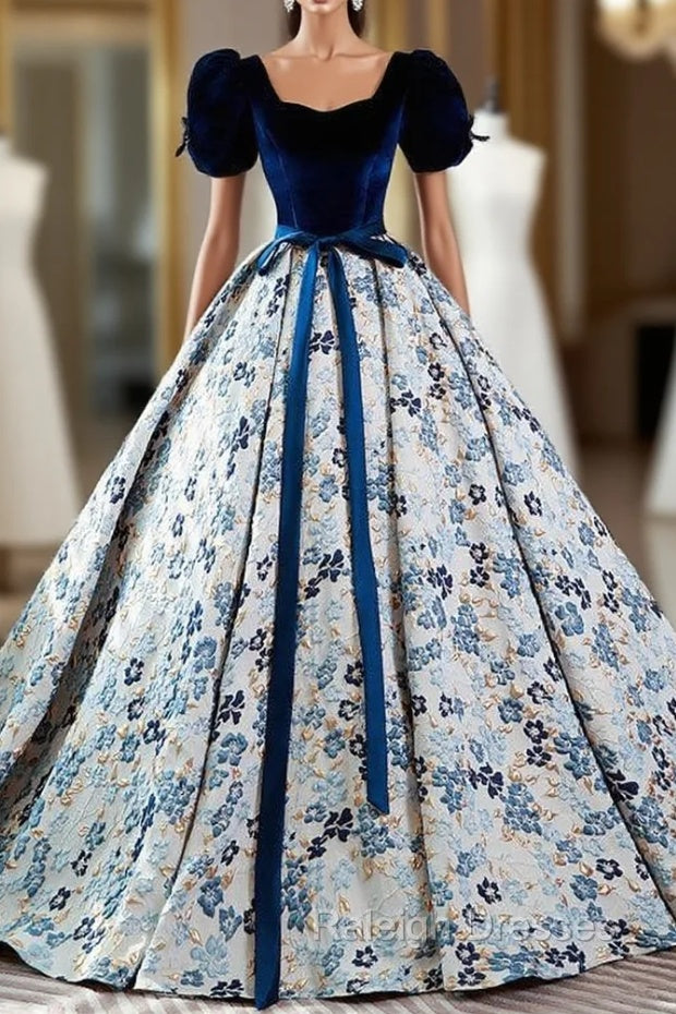 Blue Velvet Puff Sleeve Quinceanera Dress Main image
