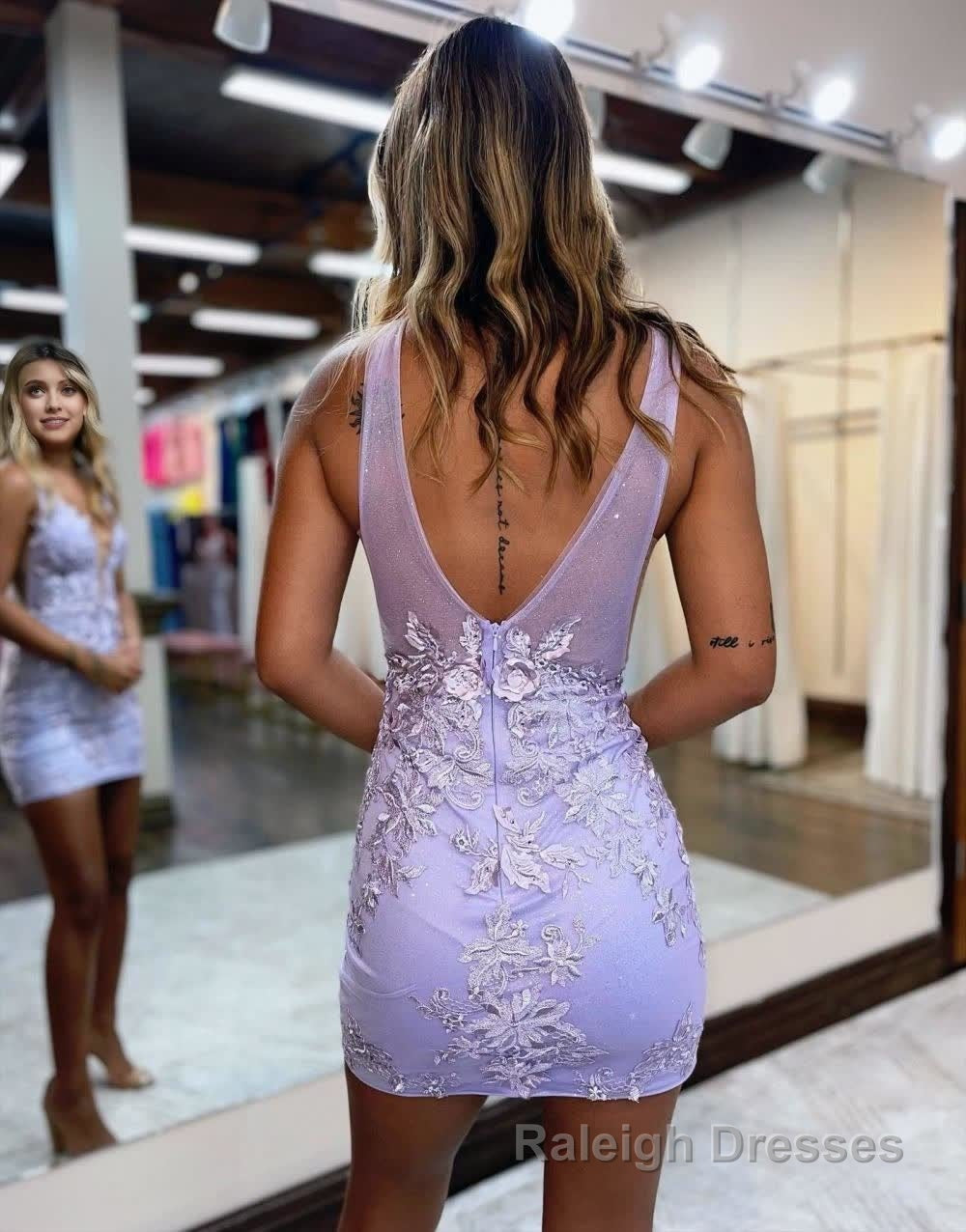 Bodycon Deep V Neck Homecoming Dresses With Applique